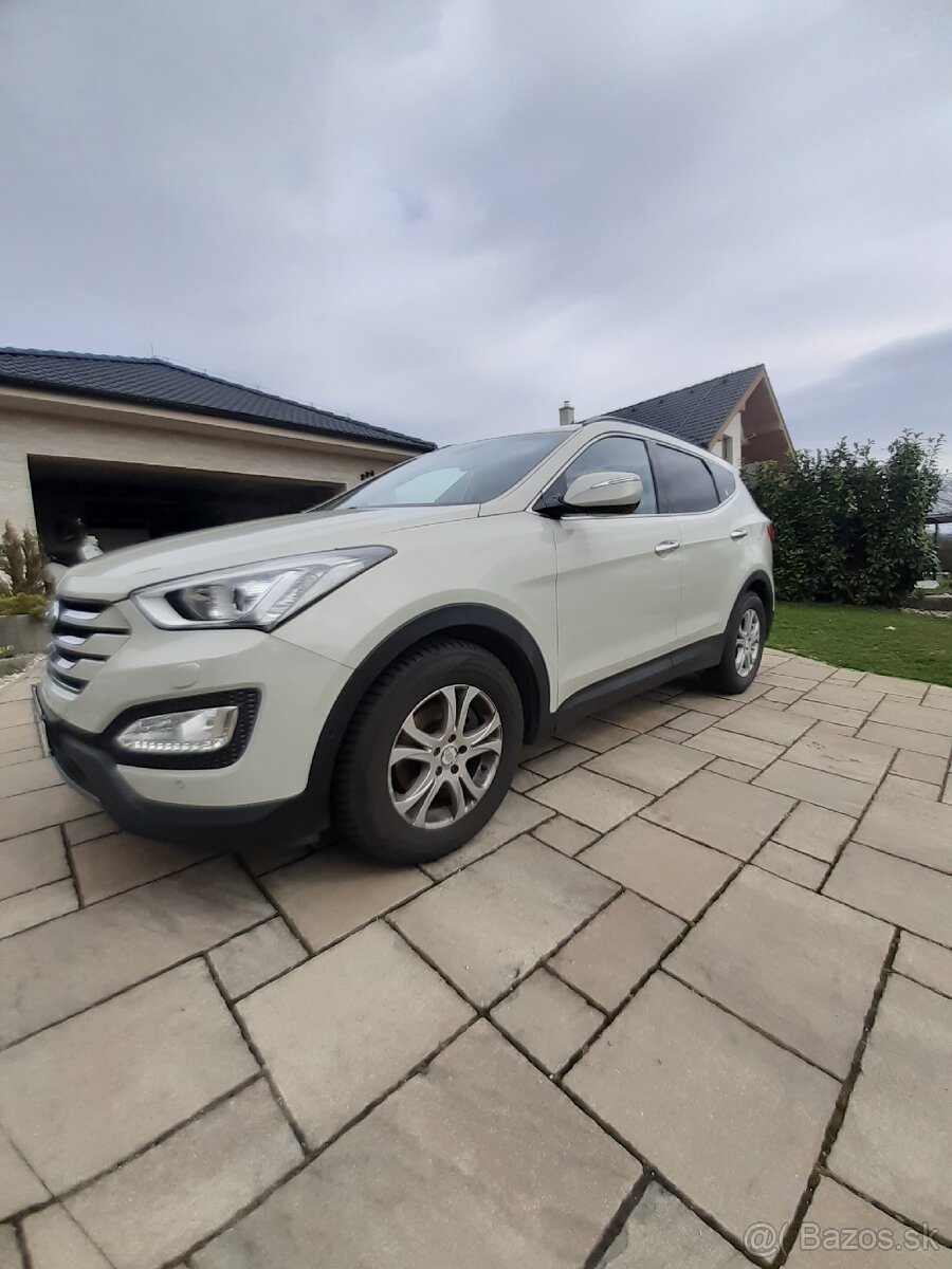Hyundai Santa Fe - 2