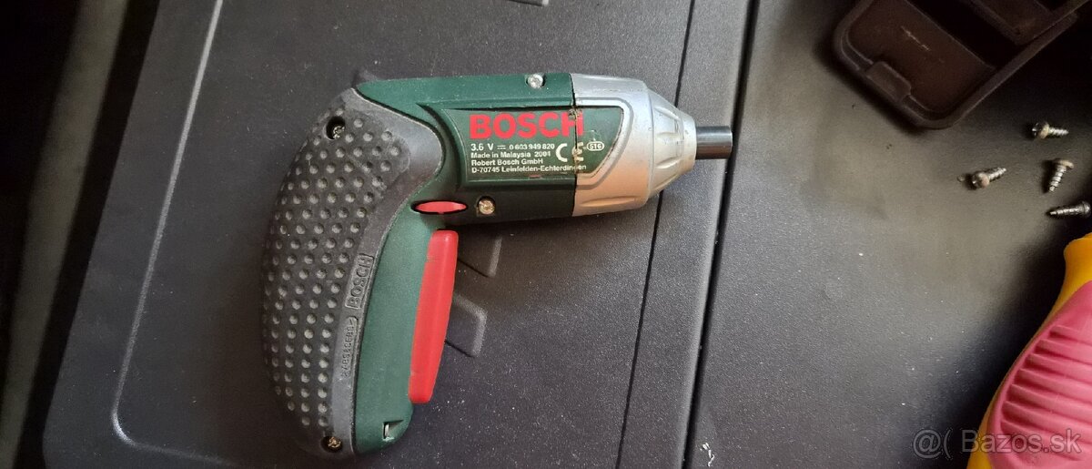 Akumulátorový skrutkovač Bosch IXO. - 2