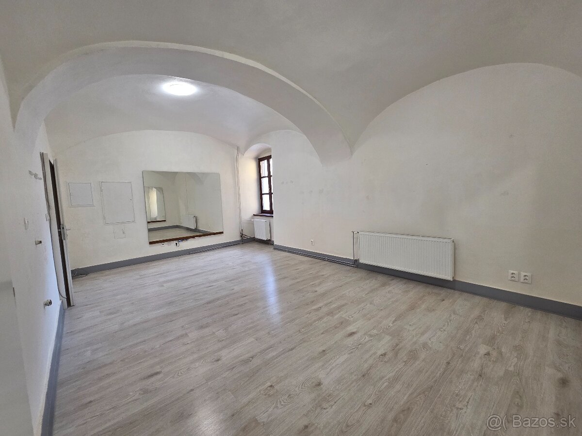 kancelária/obchodný priestor v centre Levoče - 2