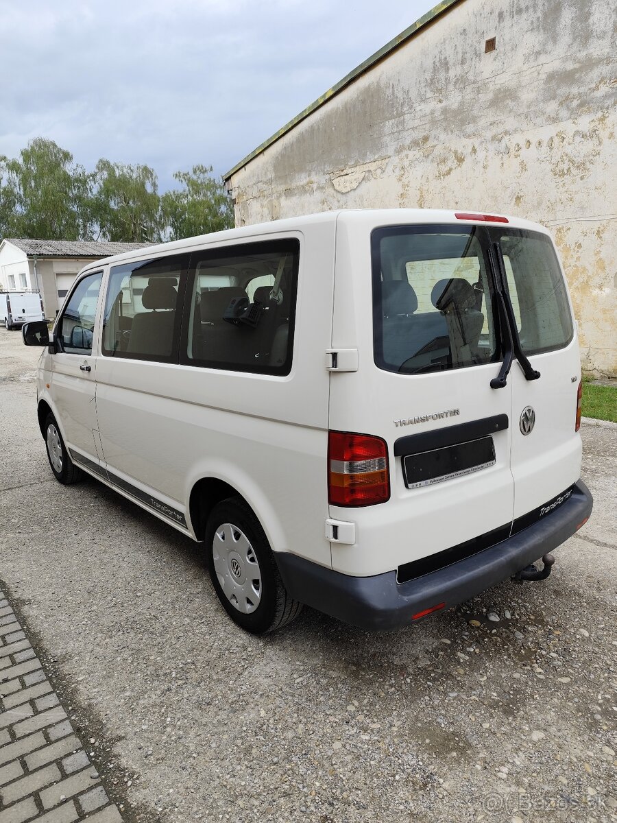 vw Transporter T5 1.9 TDi 9 miest - 2