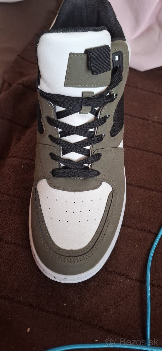 Predam nove tenisky - 2