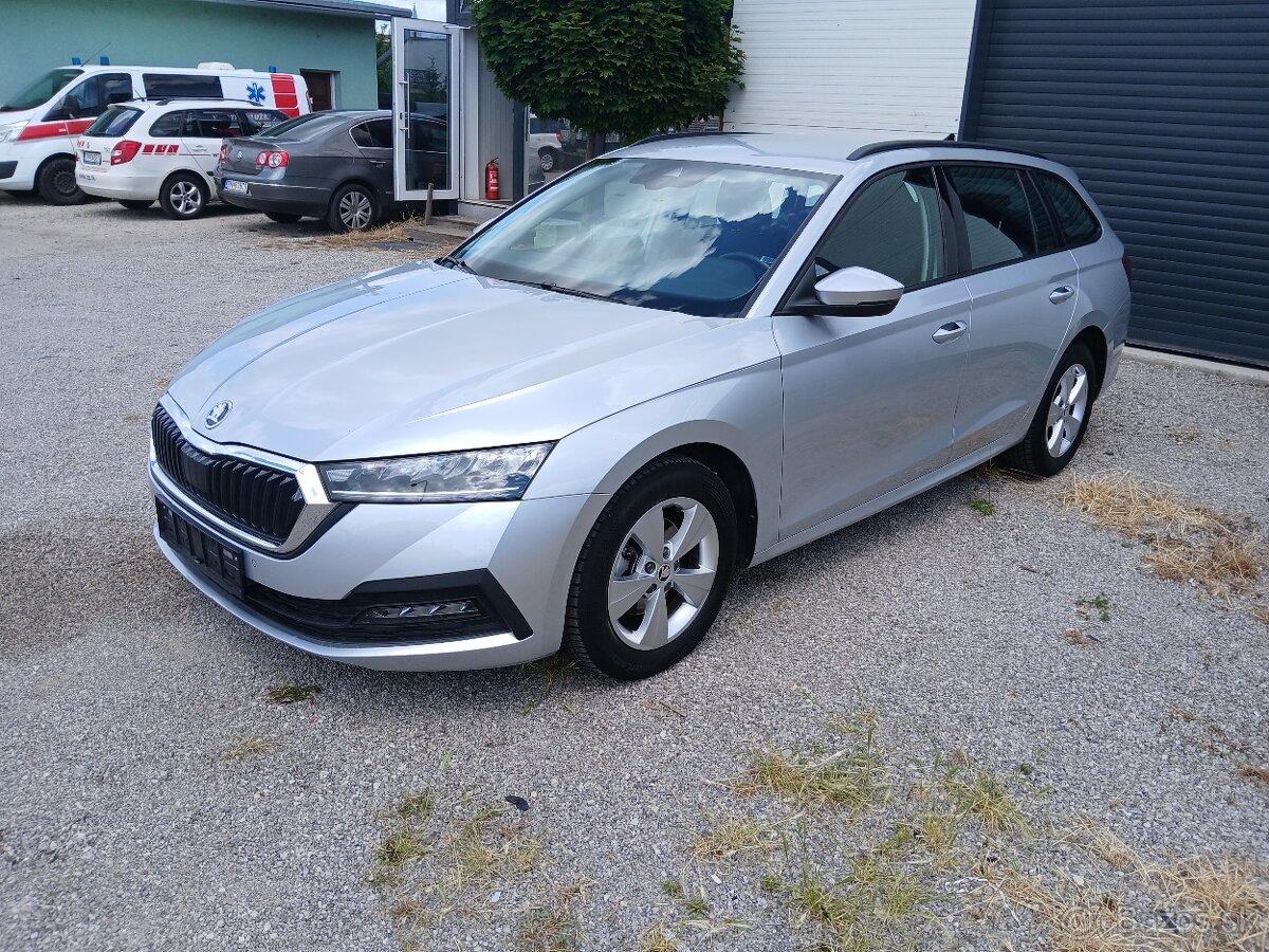 Škoda Octavia IV 2.0 TDI DSG - 2