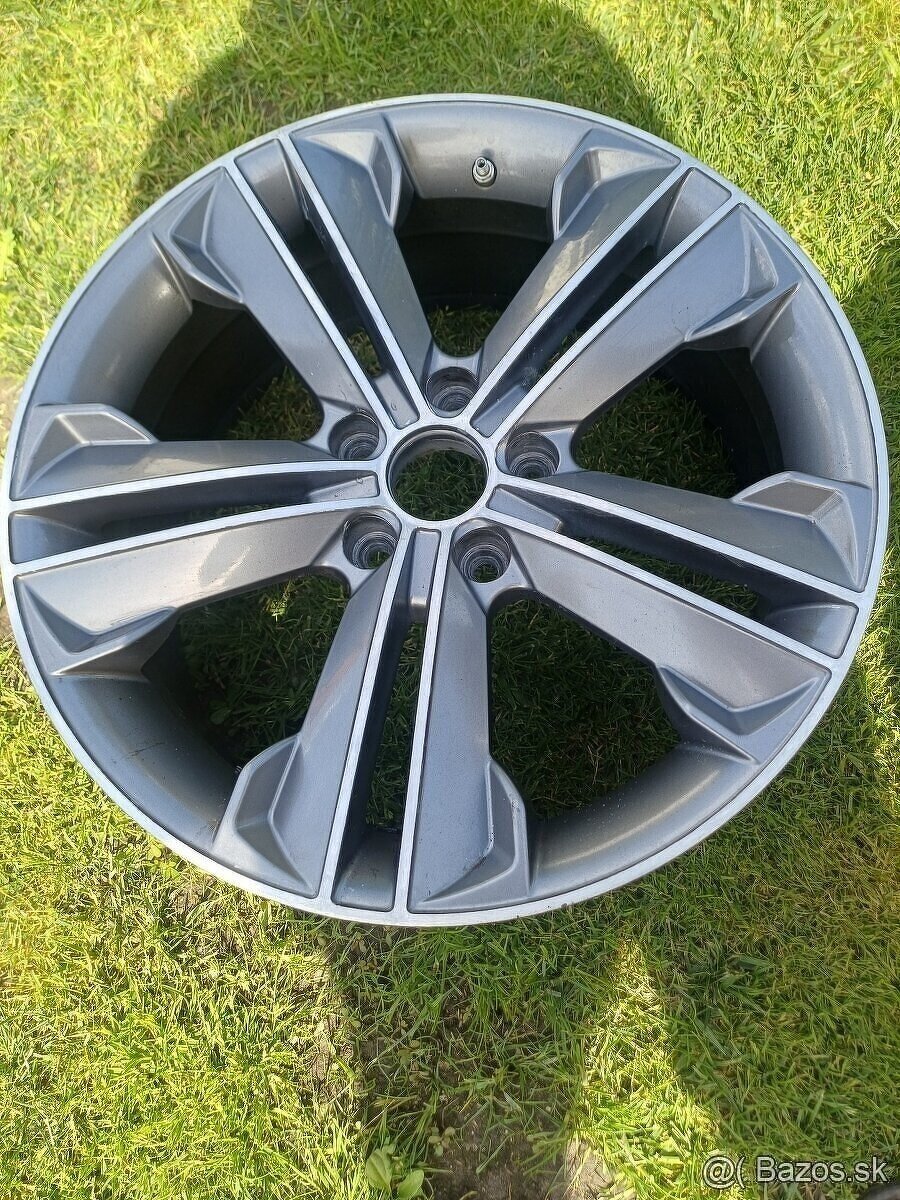 R18 5x114,3 elektrony ,-Hyundai - 2