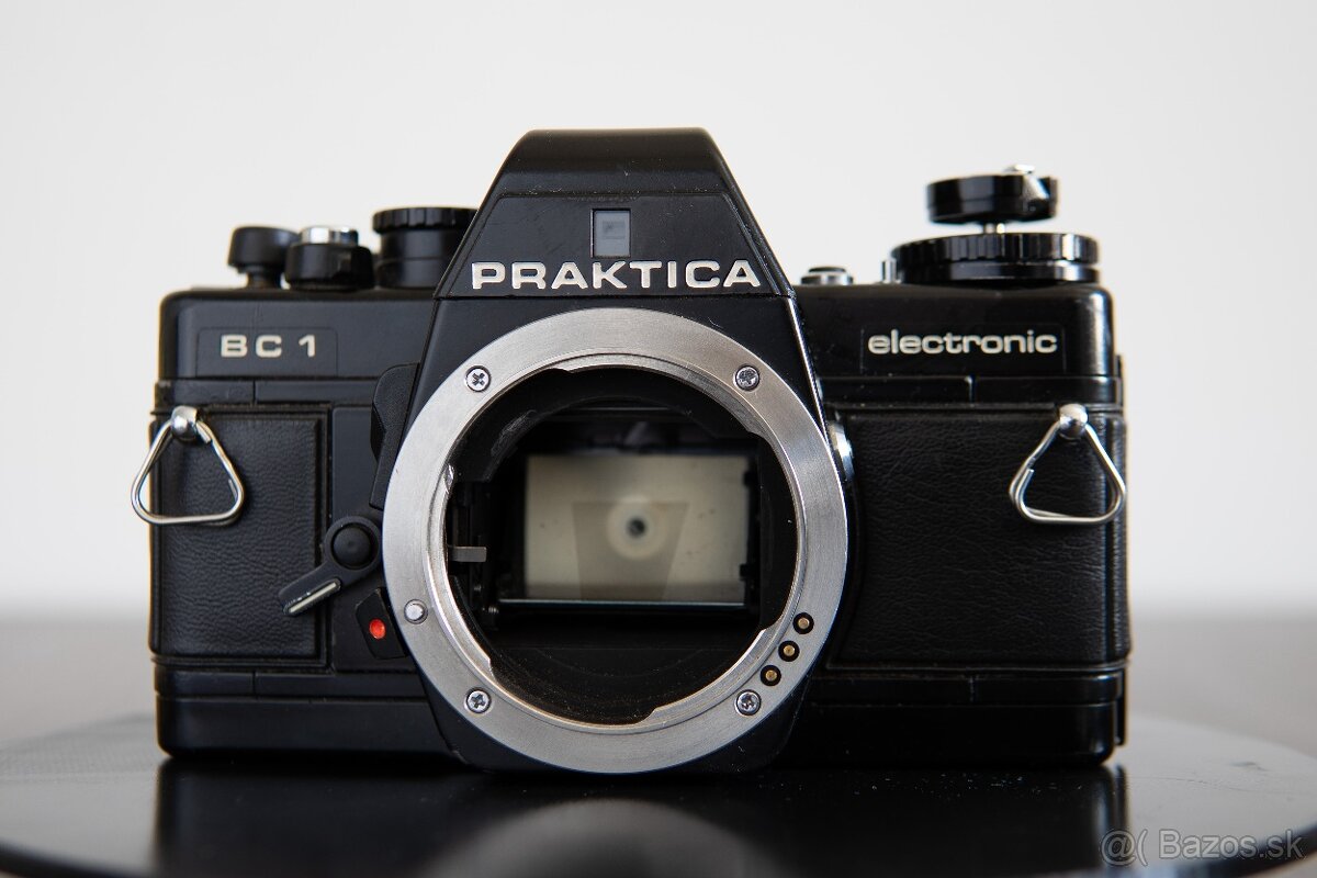 Praktica BC1 Electronic + obal - 2
