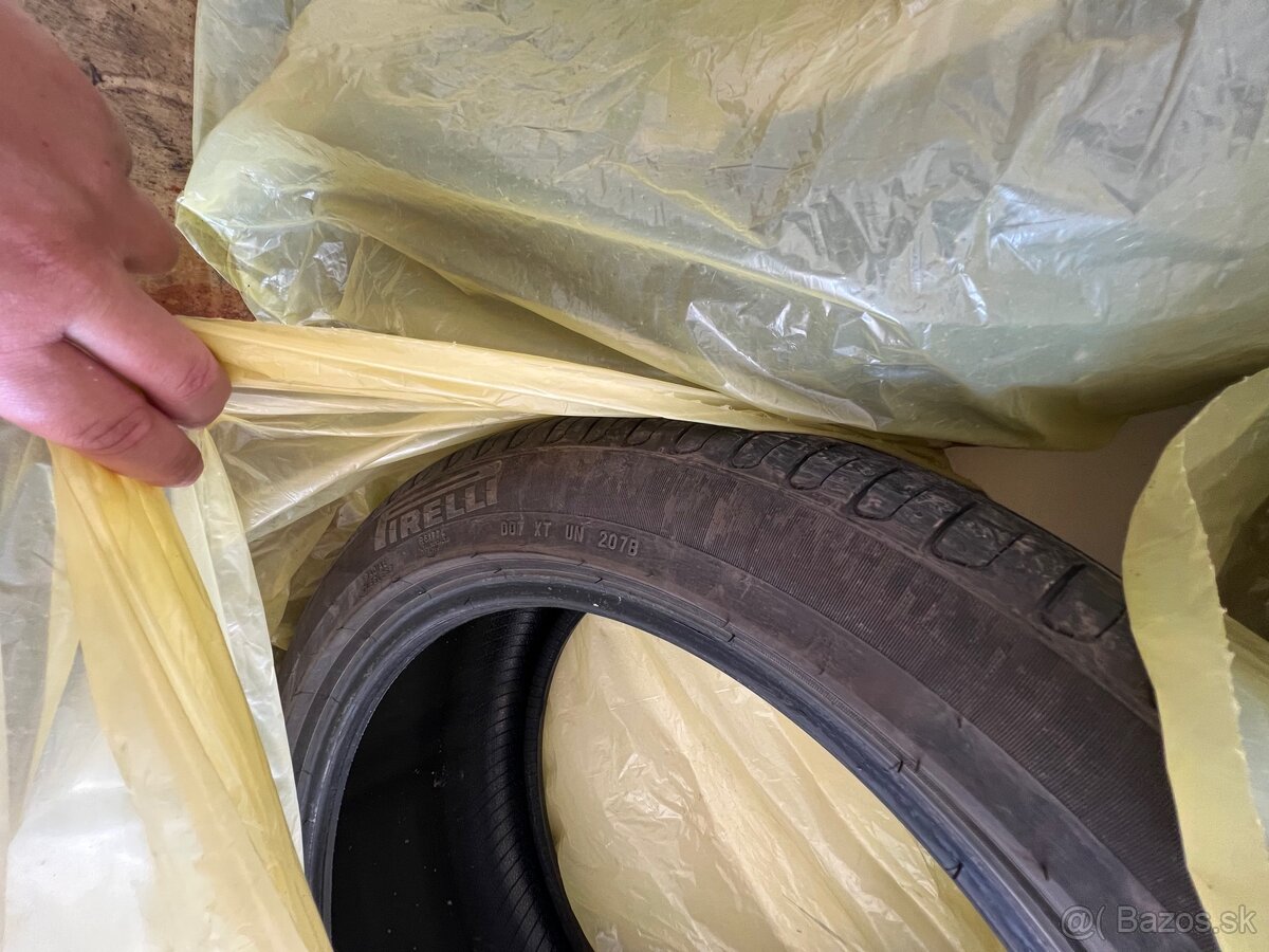 Pirelli 245/45 275/40 r18 - 2