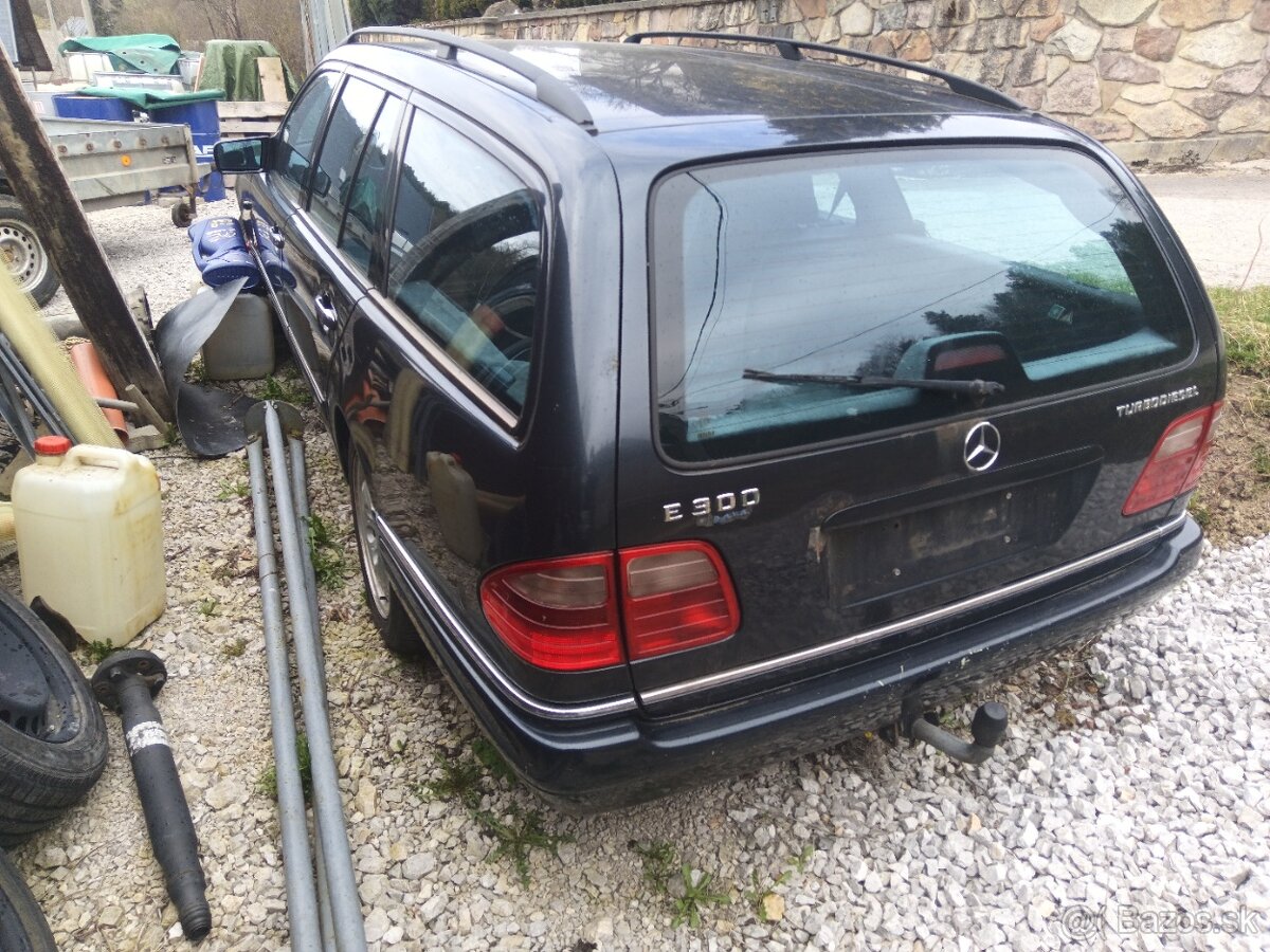 Rozpredam w210-e300 - 2