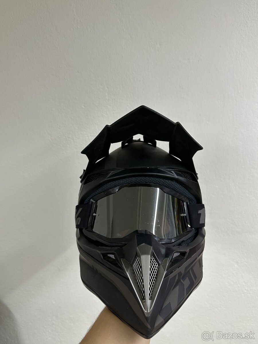 Motocrossová helma SPARK - 2