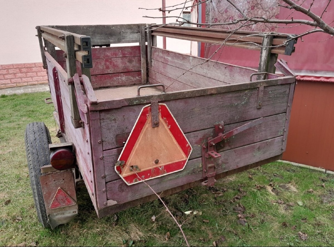 Vyklápacia vlečka - 2