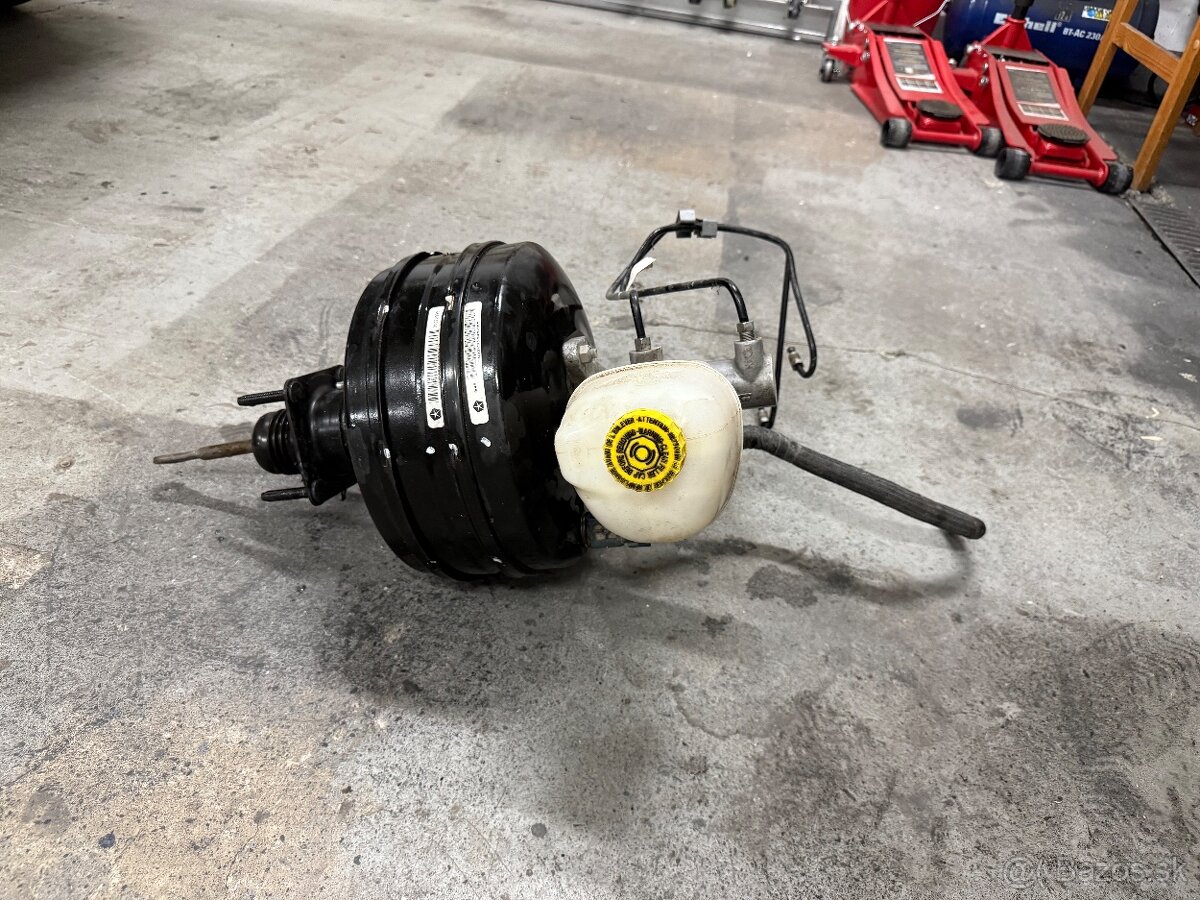 Dodge ram 1500 posilovač bŕzd - 2