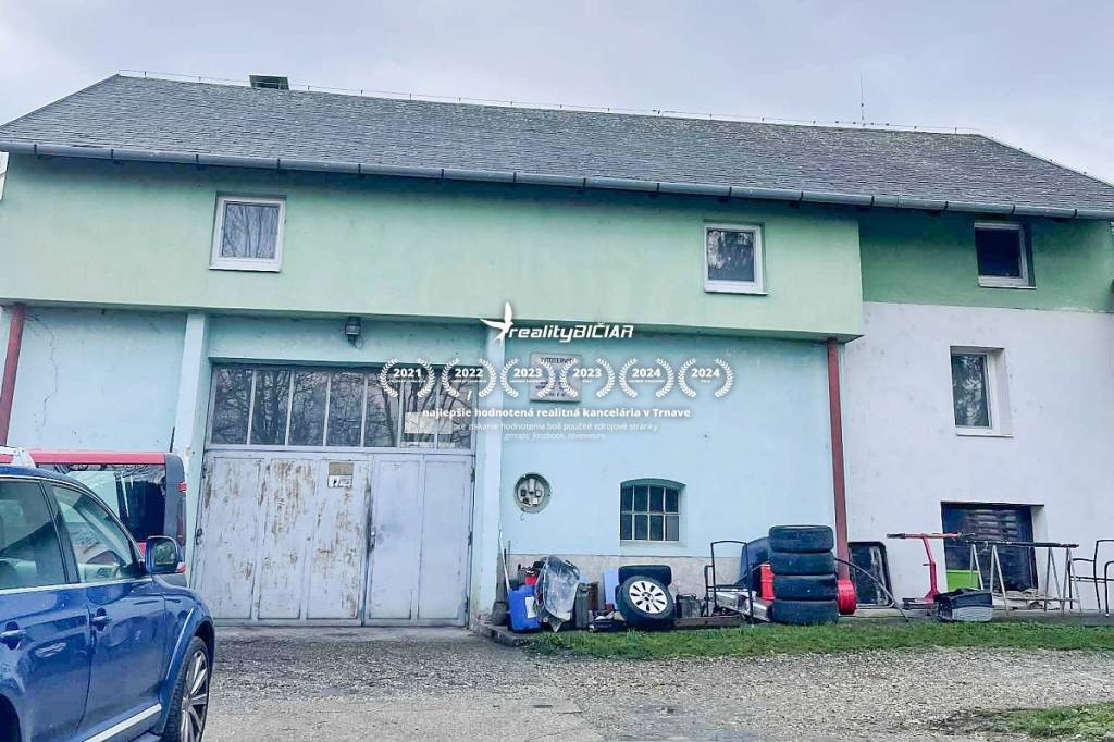 polyfunkčný objekt so 4-izbovým bytom v obci Pavlice - 2