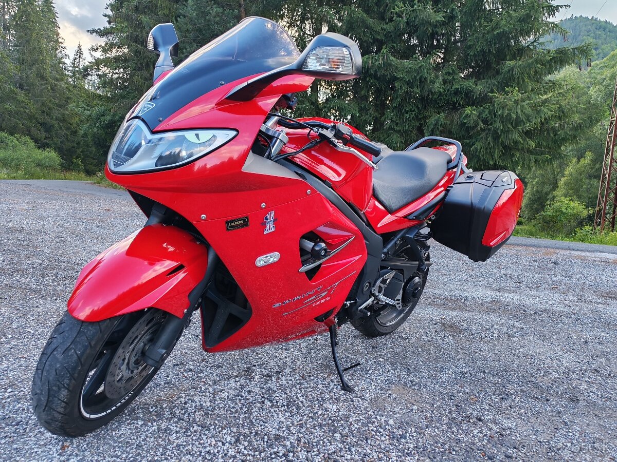 Predám Triumph Sprint ST-1050 - 2