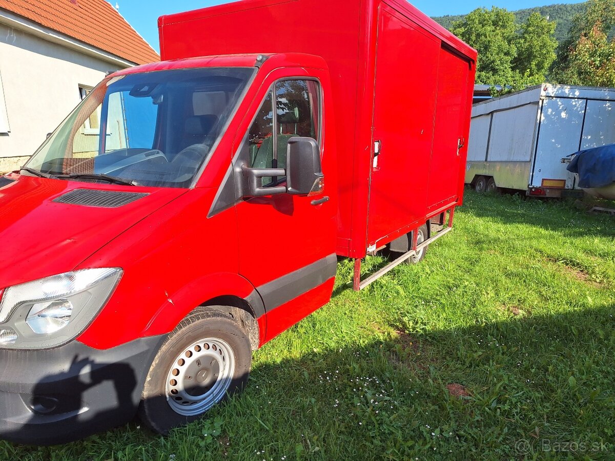Mercedes Benz Sprinter - 2