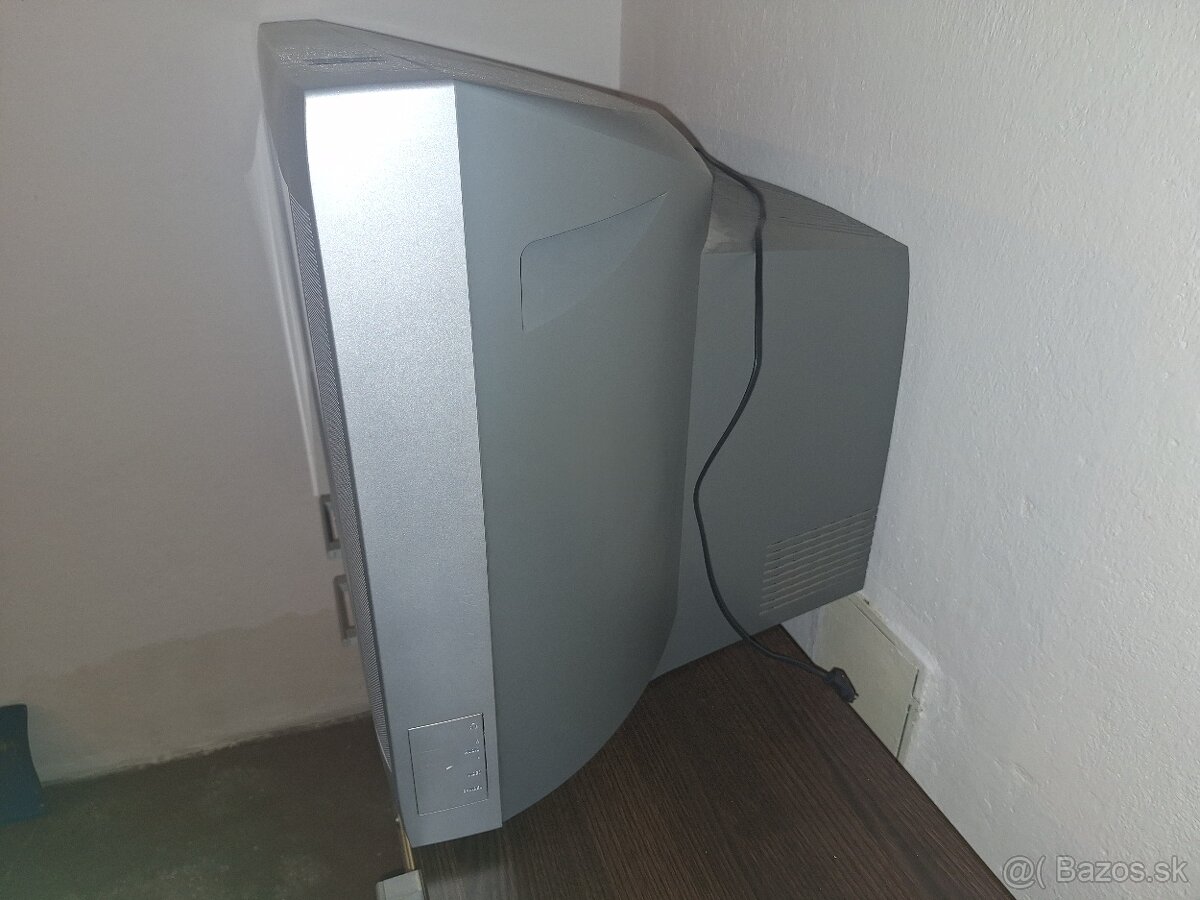 Televízor - 2