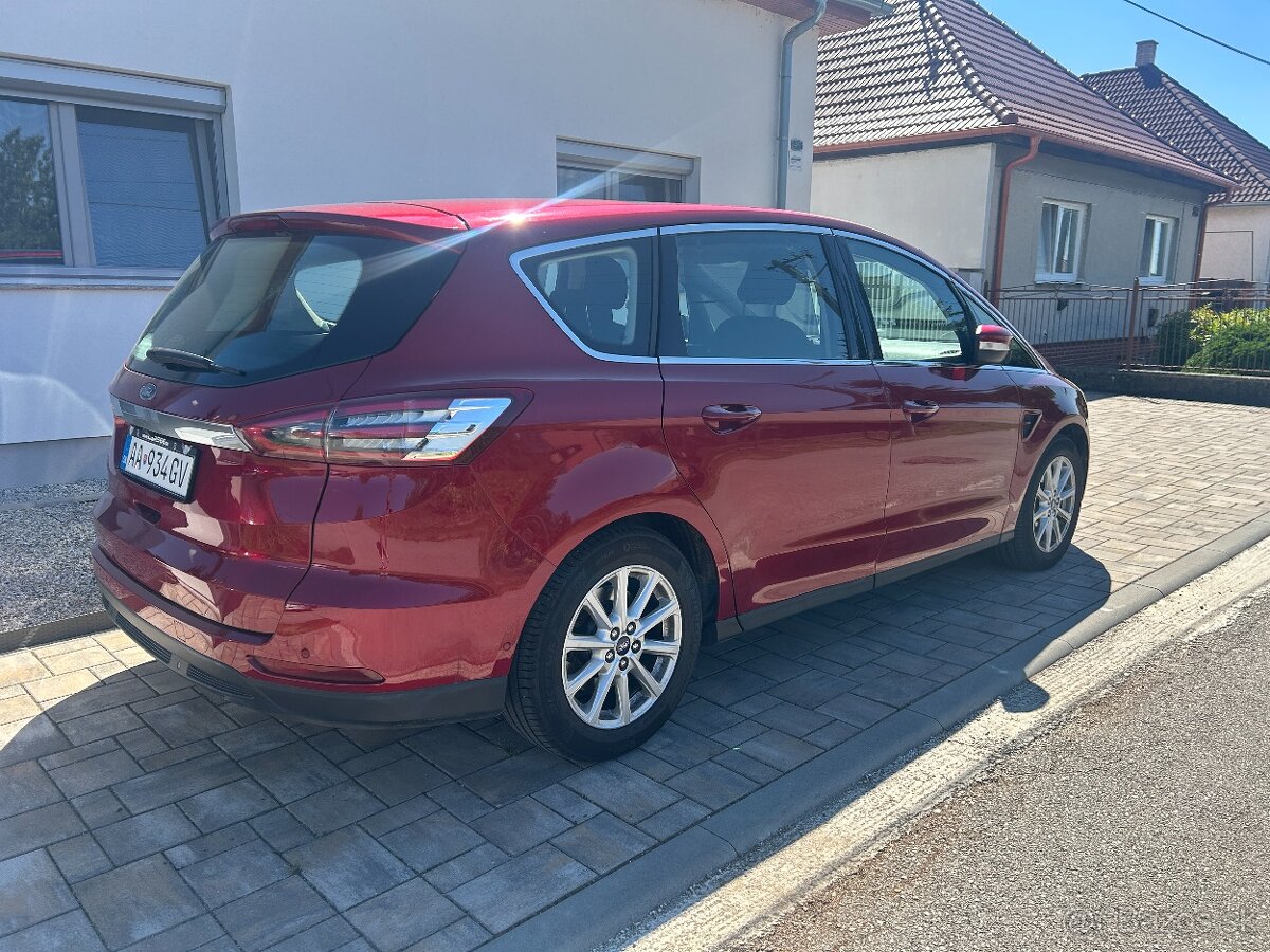 Predám Ford S-Max, r. 2016 – 7 miest - 2