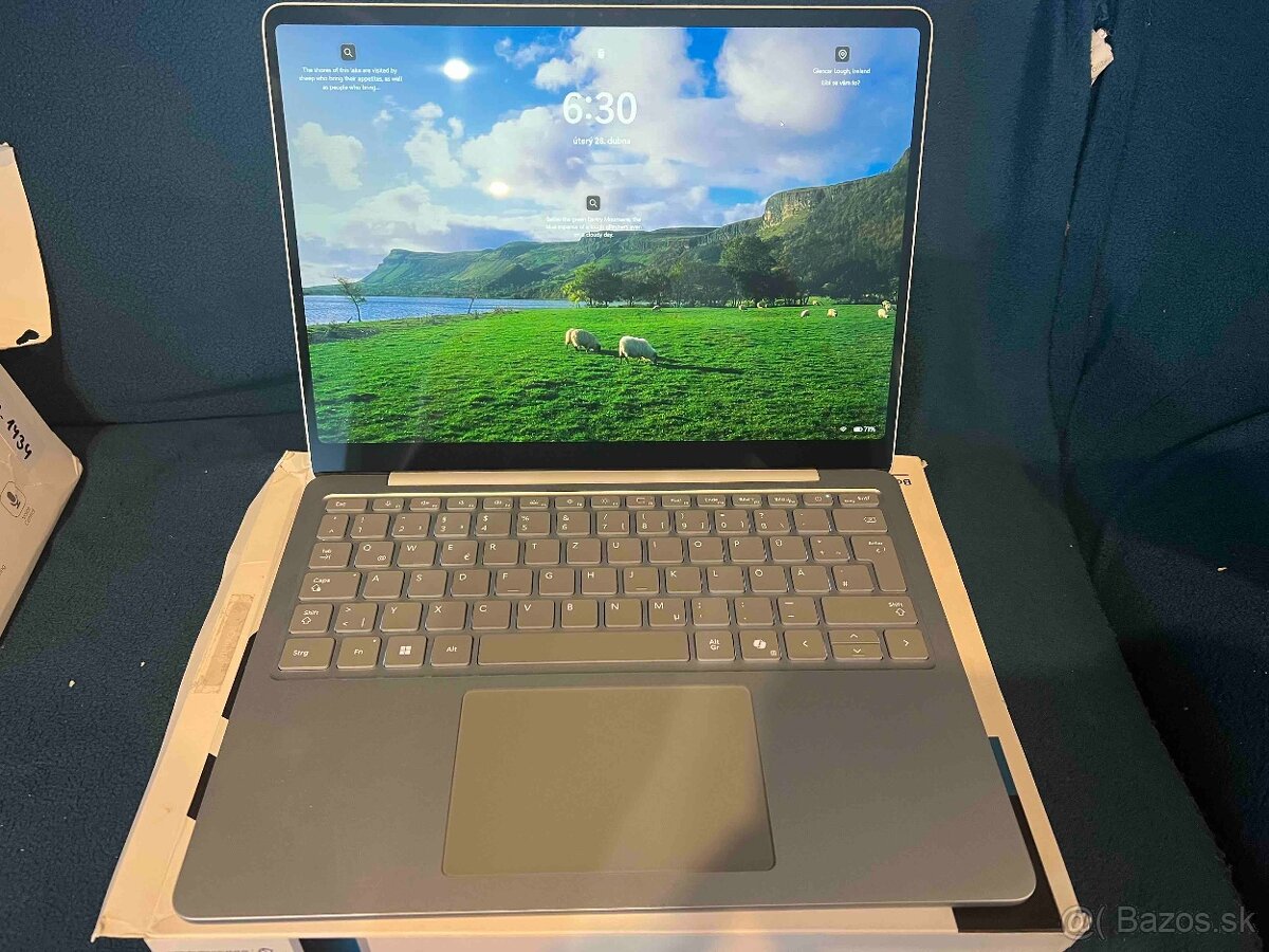 Surface Laptop 13" (Snapdragon X Plus, 16 GB RAM, 512 GB SS - 2