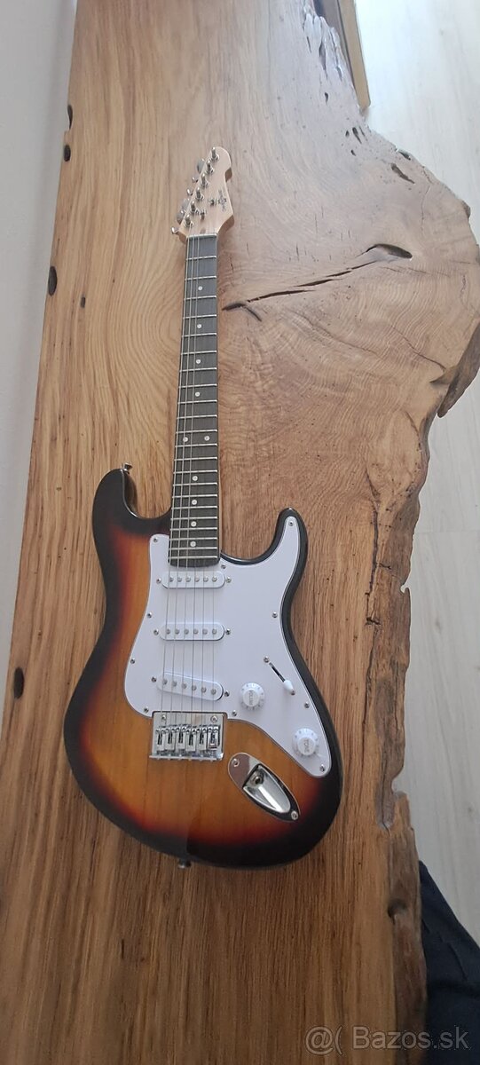 Elektrická gitara stratocoaster gear4music - 2