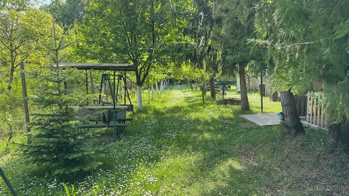 Predám chatu a pozemok Hamušad - 2