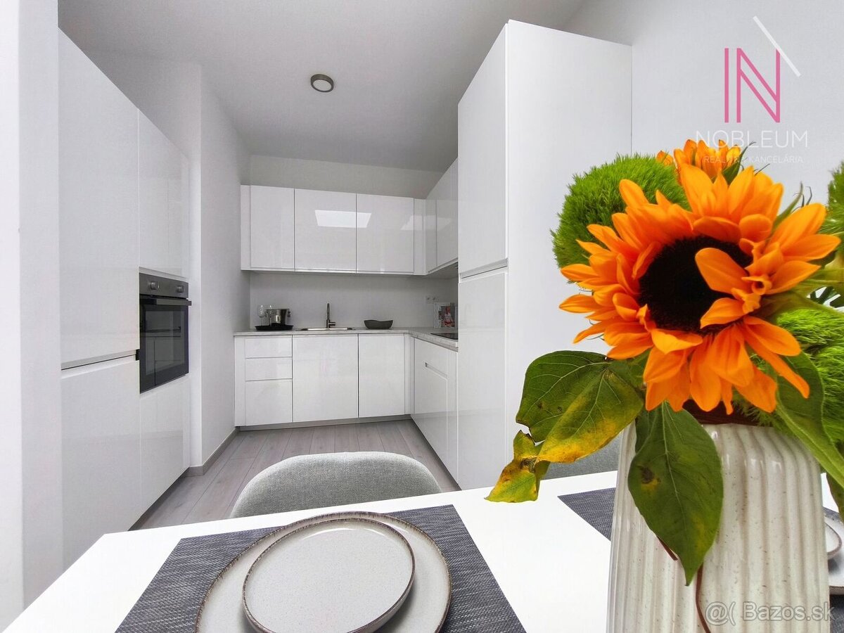 Na predaj štýlový kompletne zariadený 2 izbový byt s terasou - 2