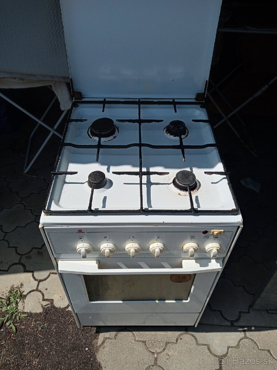 Predám plynový sporák Mora - 2