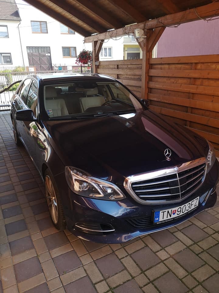 Mercedes-Benz E - 2