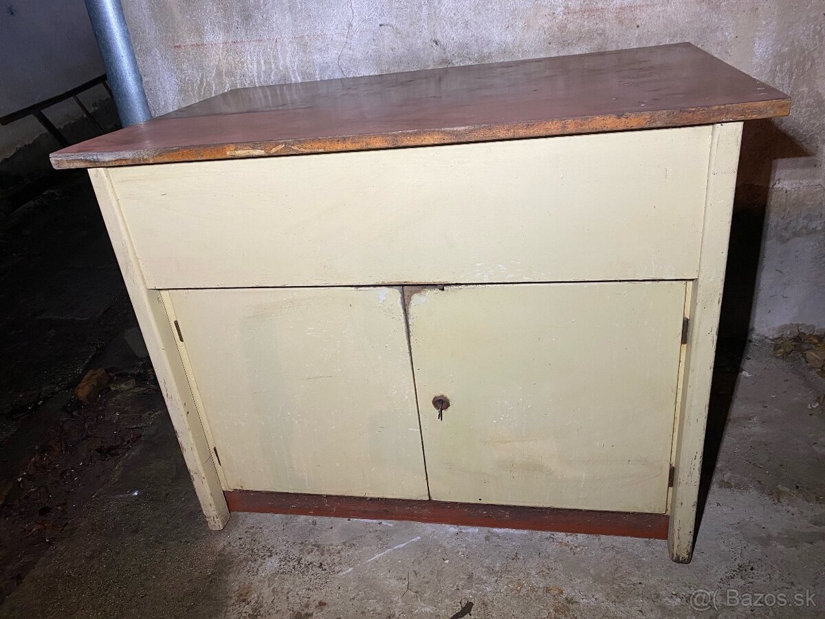 kuchynská skrinka s dvojitým plechovým umývadlom - 2