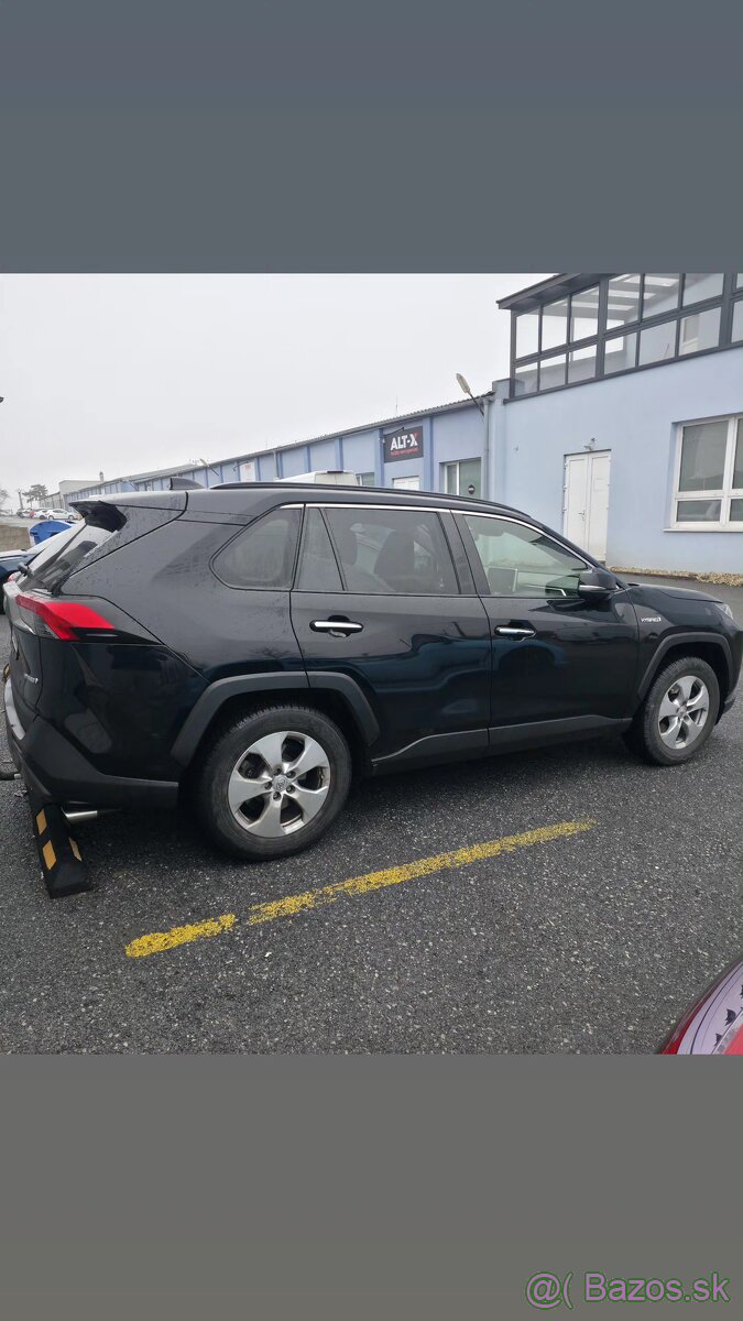 Toyota Rav4 hybrid 2020 187000km - 2