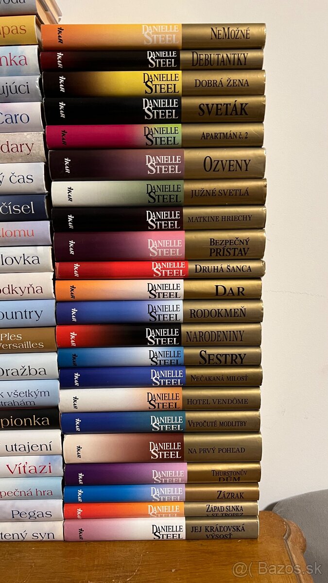 54 knih Danielle Steel - 2