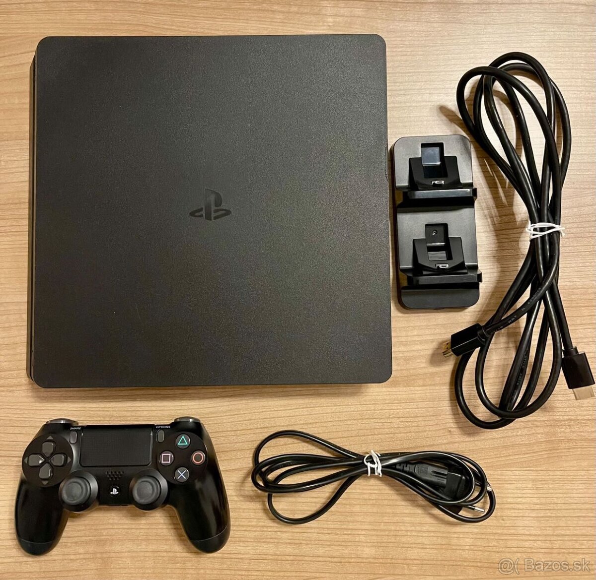 PS4 Slim - 2