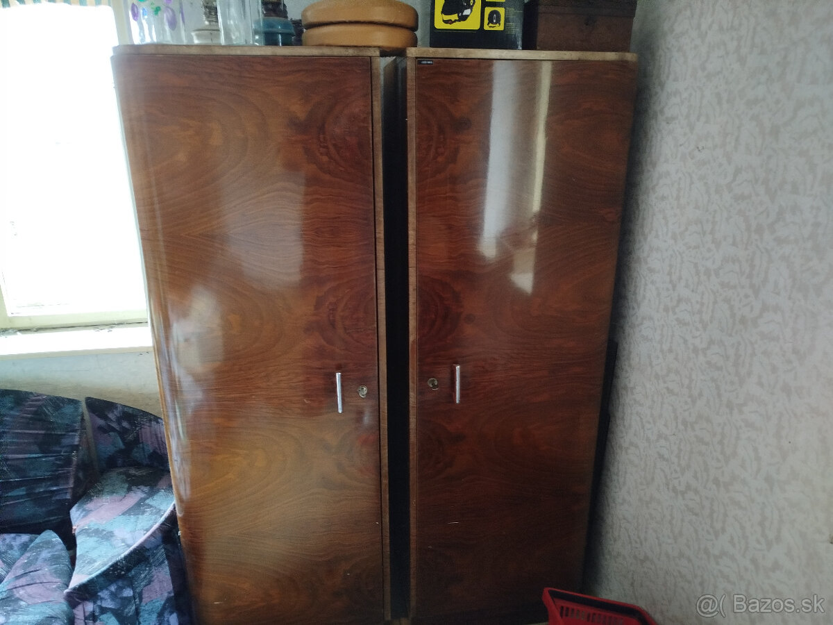 starožitné skrine - 2