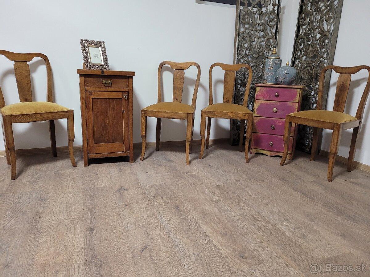Drevene stolicky s calunenim - 2