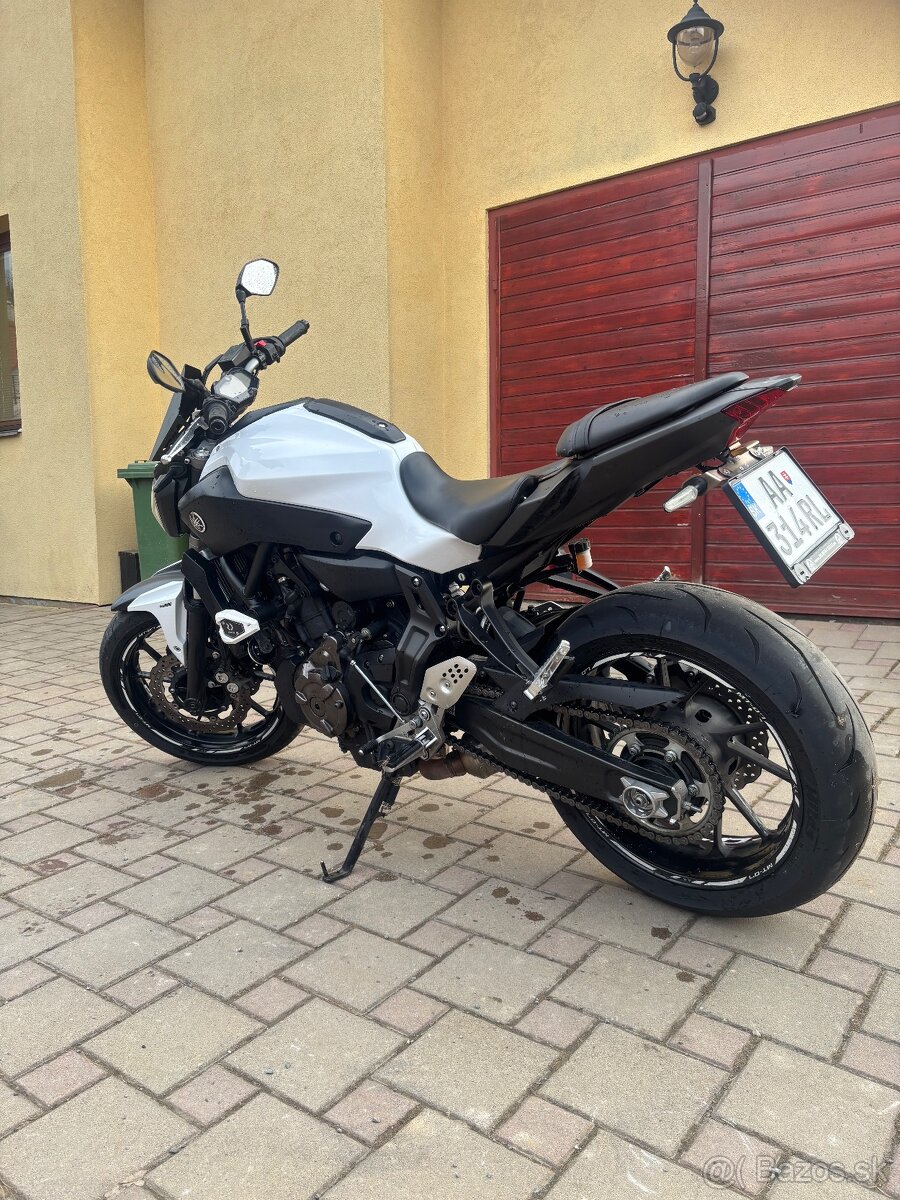 Yamaha Mt07 - 2