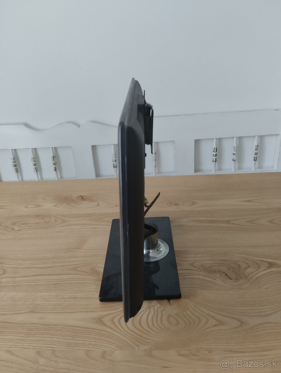 SAMSUNG 19" - 2