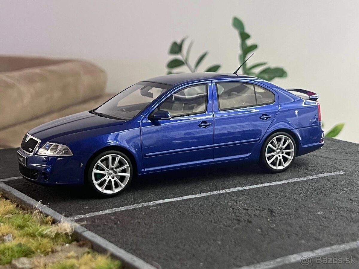 1:18 Škoda Octavia RS 2.0 TFSI - Dynamic Blue - OttOmobile - 2