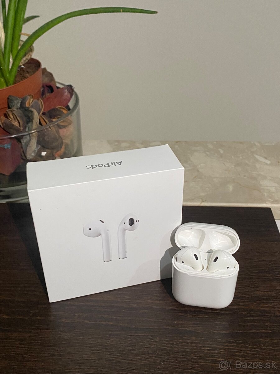 Apple Airpods (2.Generácia) - 2