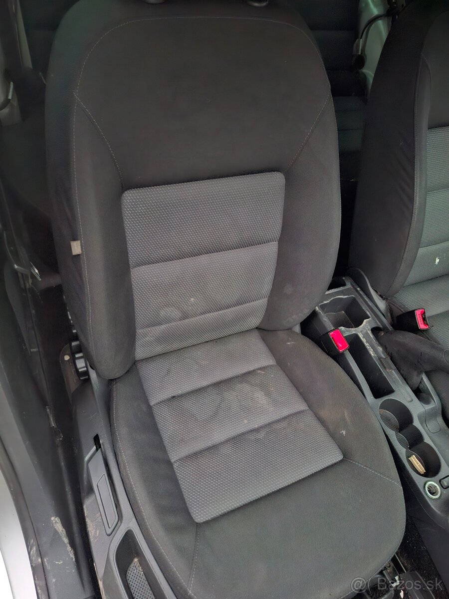 Octavia 2 combi sedačky - 2