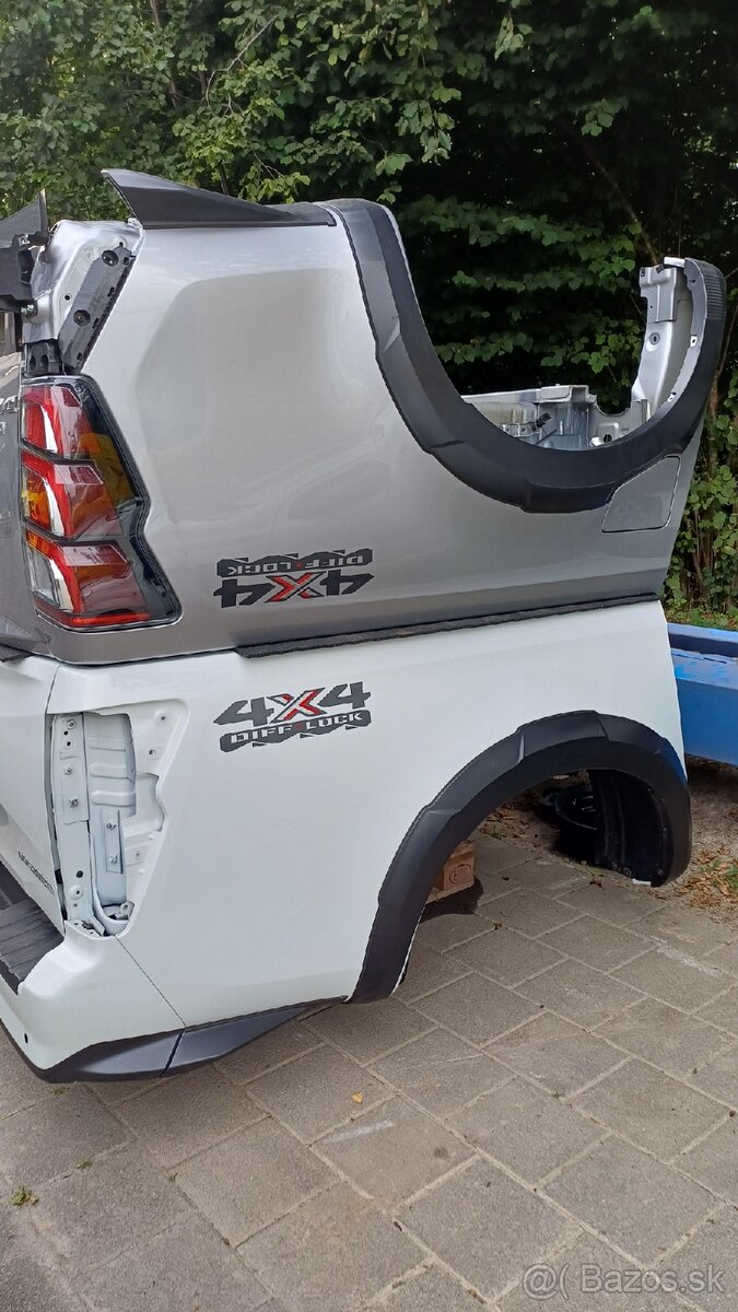 Isuzu D Max vaničky 2025 - 2