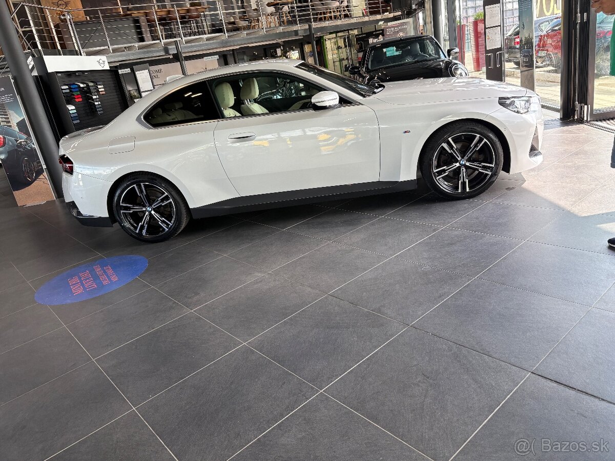 BMW 220d Coupe - 2