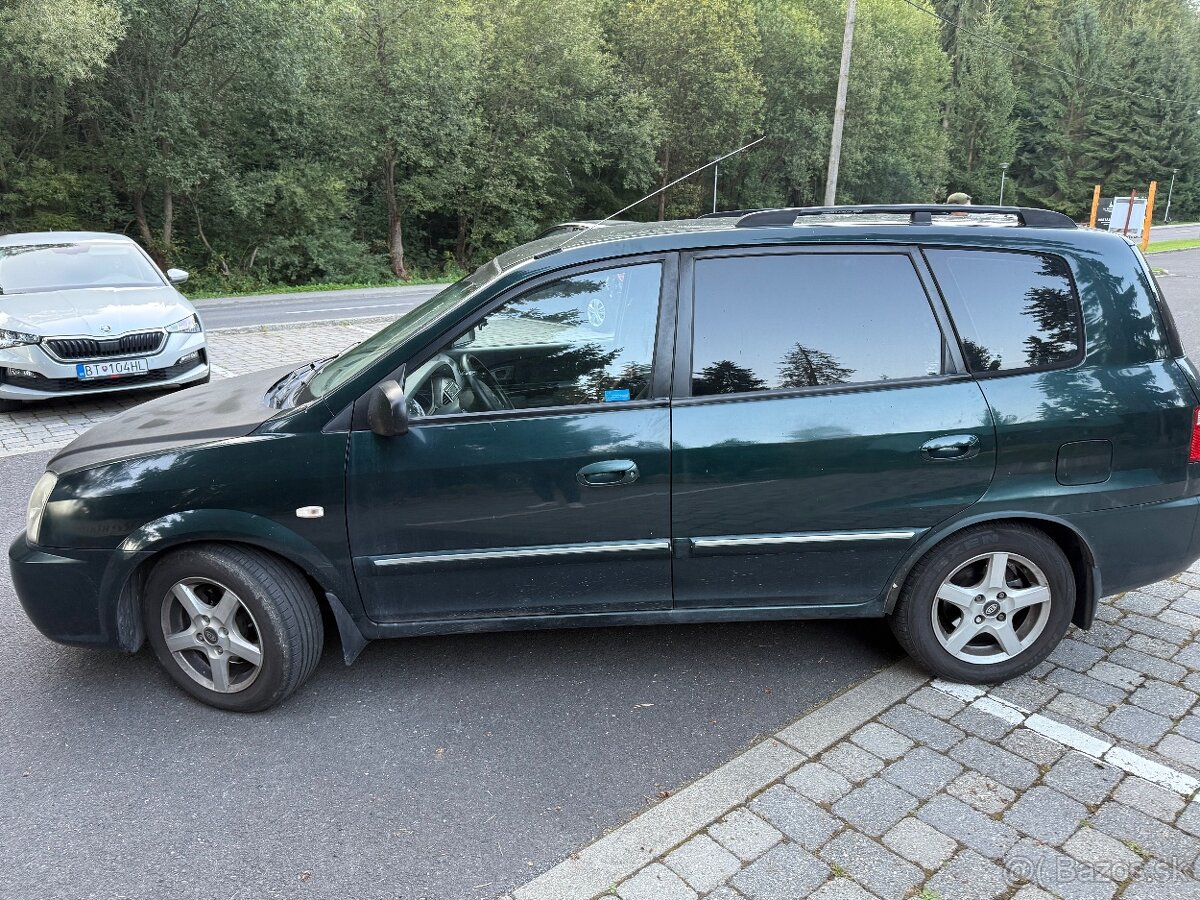 KIA carens - 2