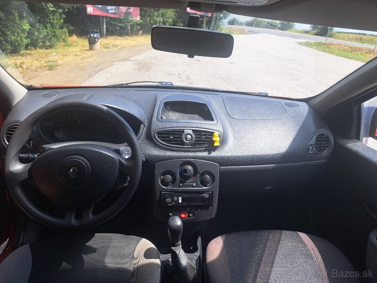 Renaul Clio - 2