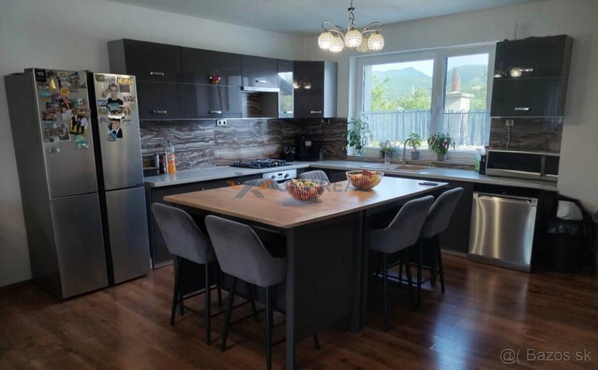 PREDAJ KOMFORTNÉHO 4-izbového DOMU pri MARTINE - 2