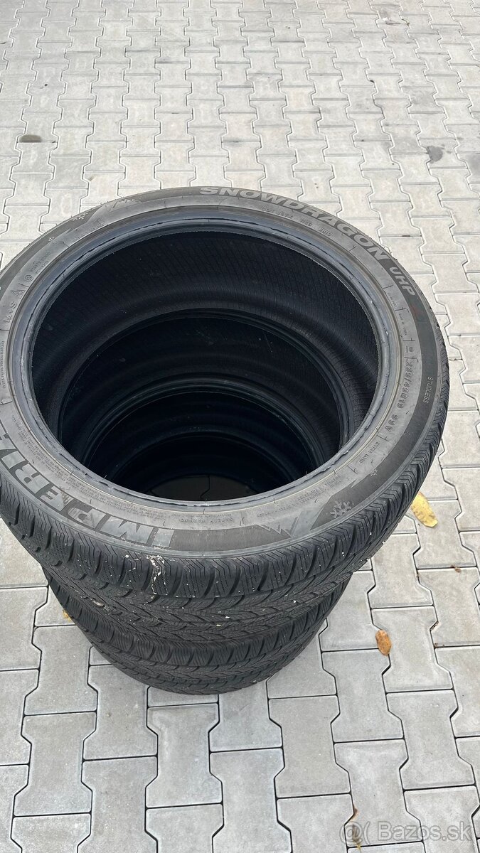 Pneumatiky 235/45 R19 ZIMNE - 2