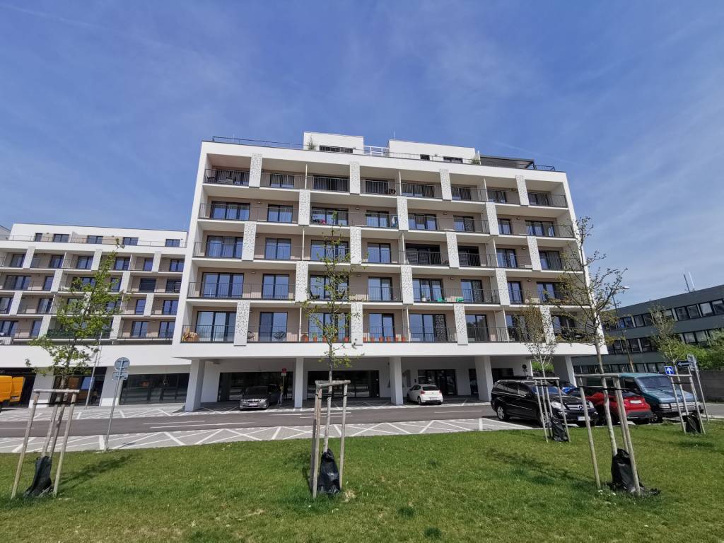 PREDAJ Garážové parkovacie miesto s pivničnou kobkou, RAČA,E - 2