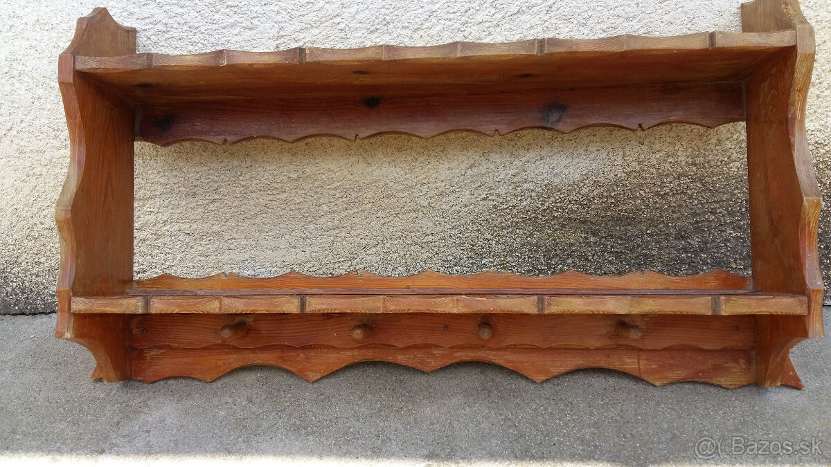 Drevené retro police - 2