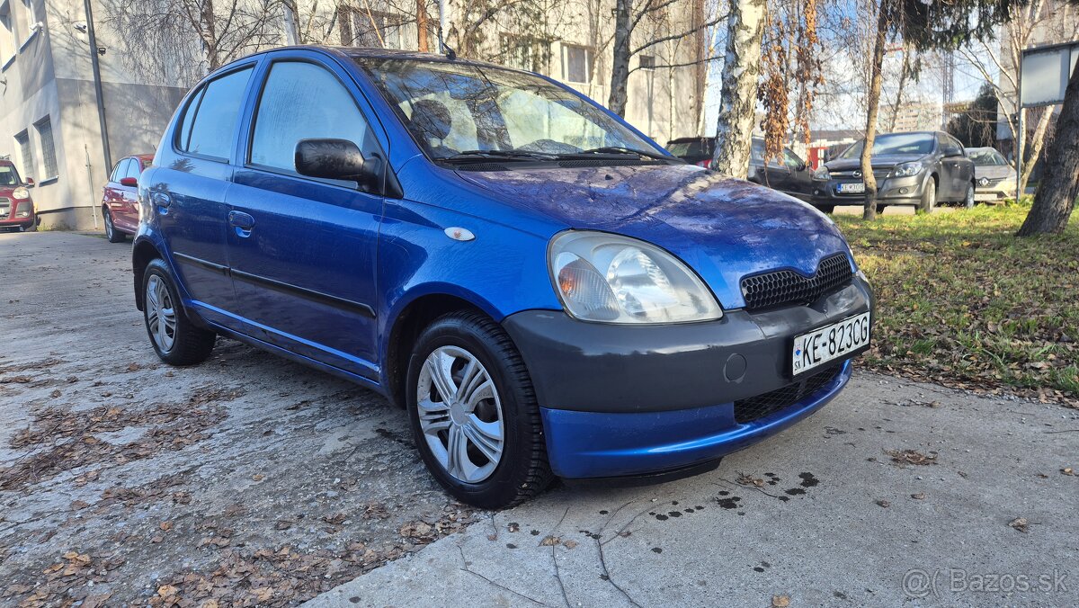 Toyota yaris 1.0 - 2