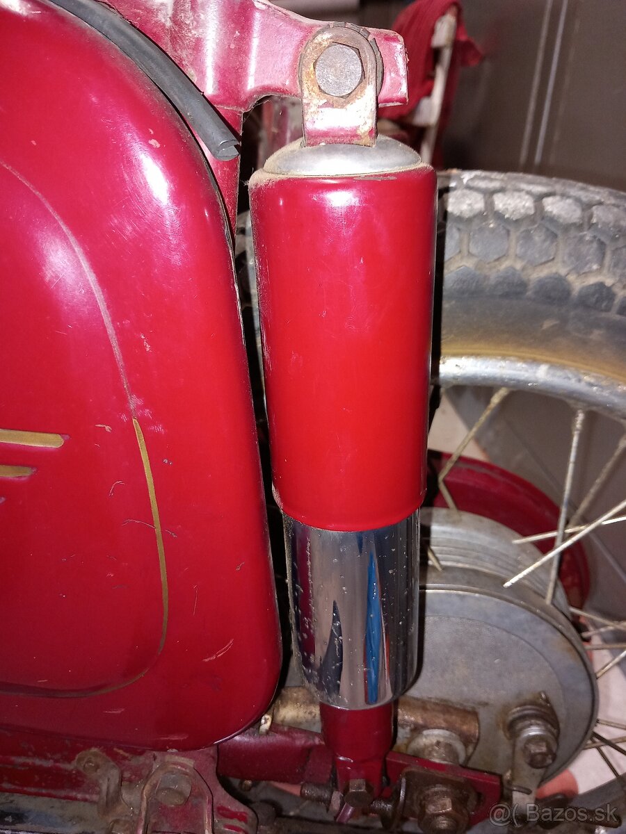 Zháňam zadné tlmiče na jawa čz - 2