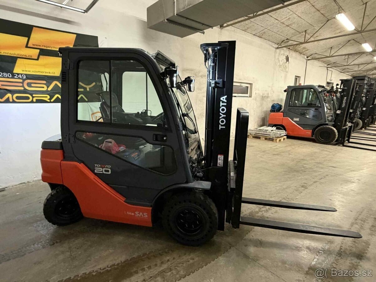 Vysokozdvižný vozík Toyota52-8FD jen 608mth Stav nového - 2