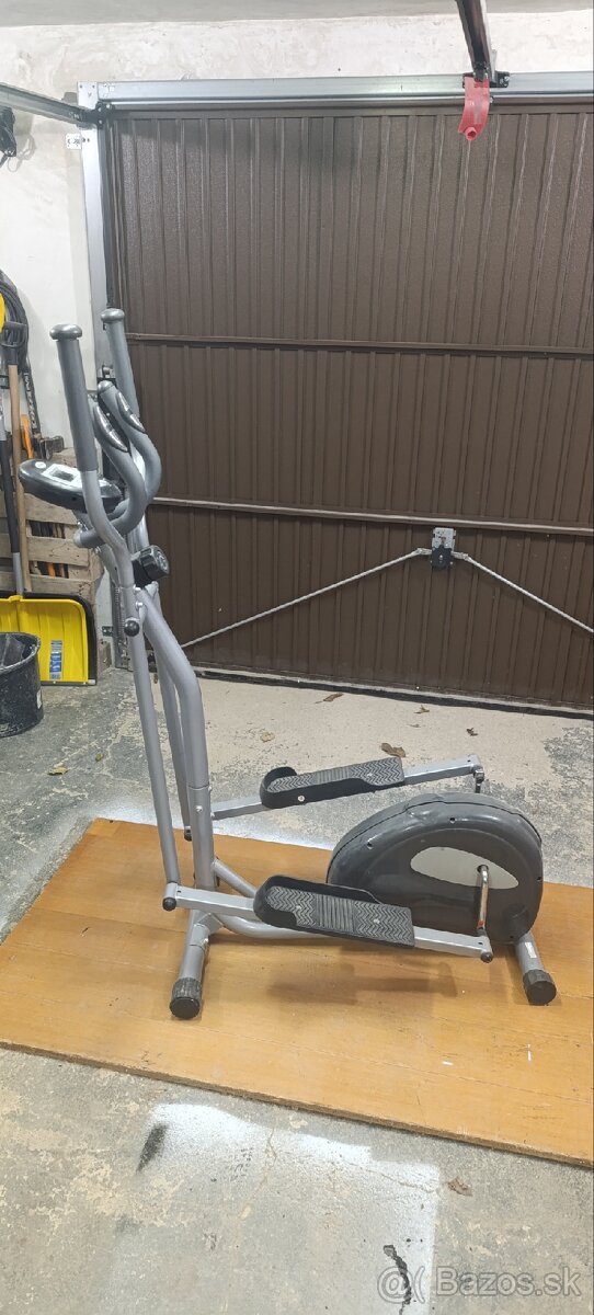 Elipticky trenažér - 2