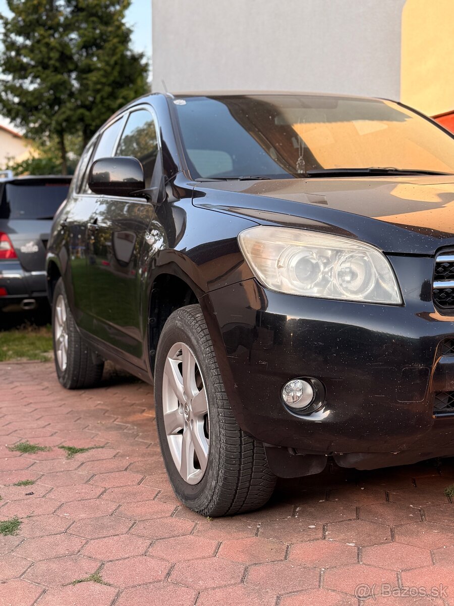 Toyota rav4 - 2