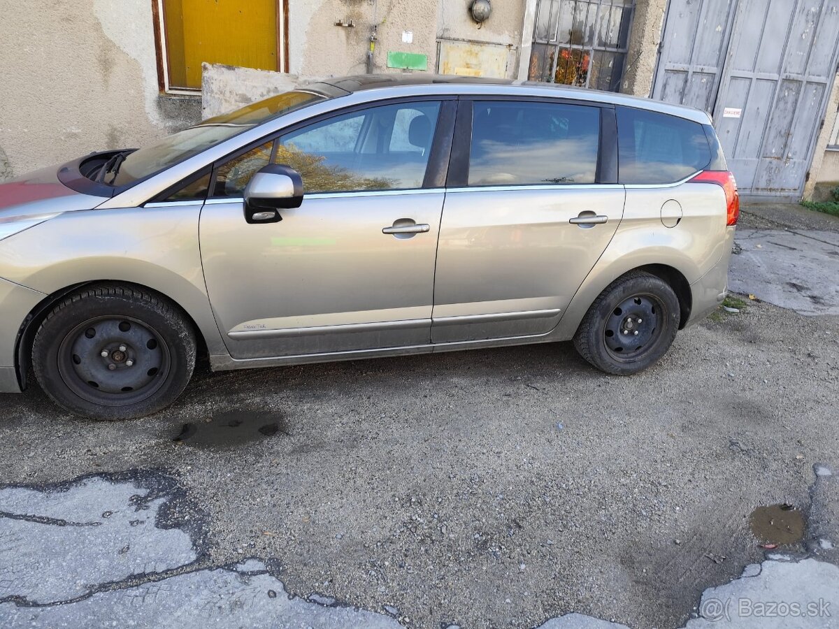 Peugeot 5008 - 2