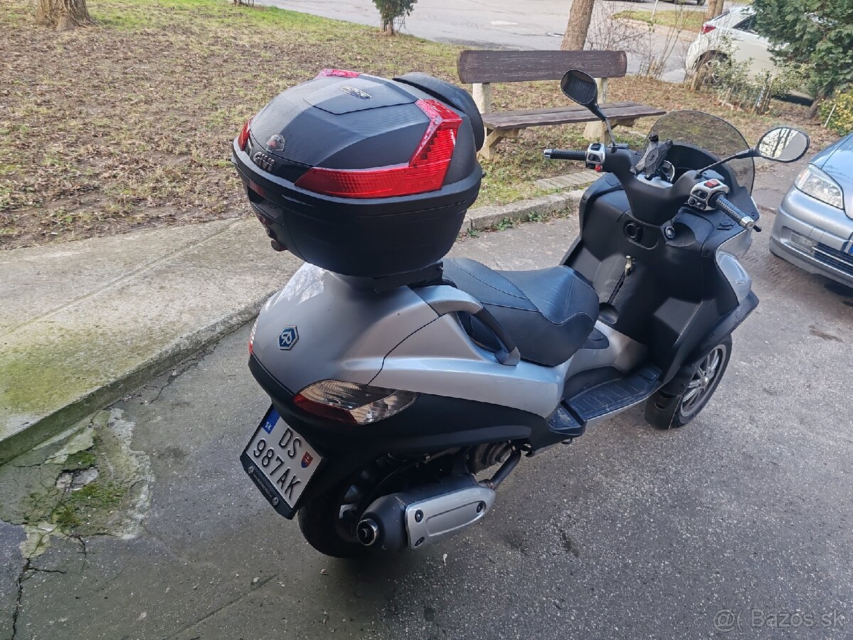 Piaggio mp3 250 ie - 2